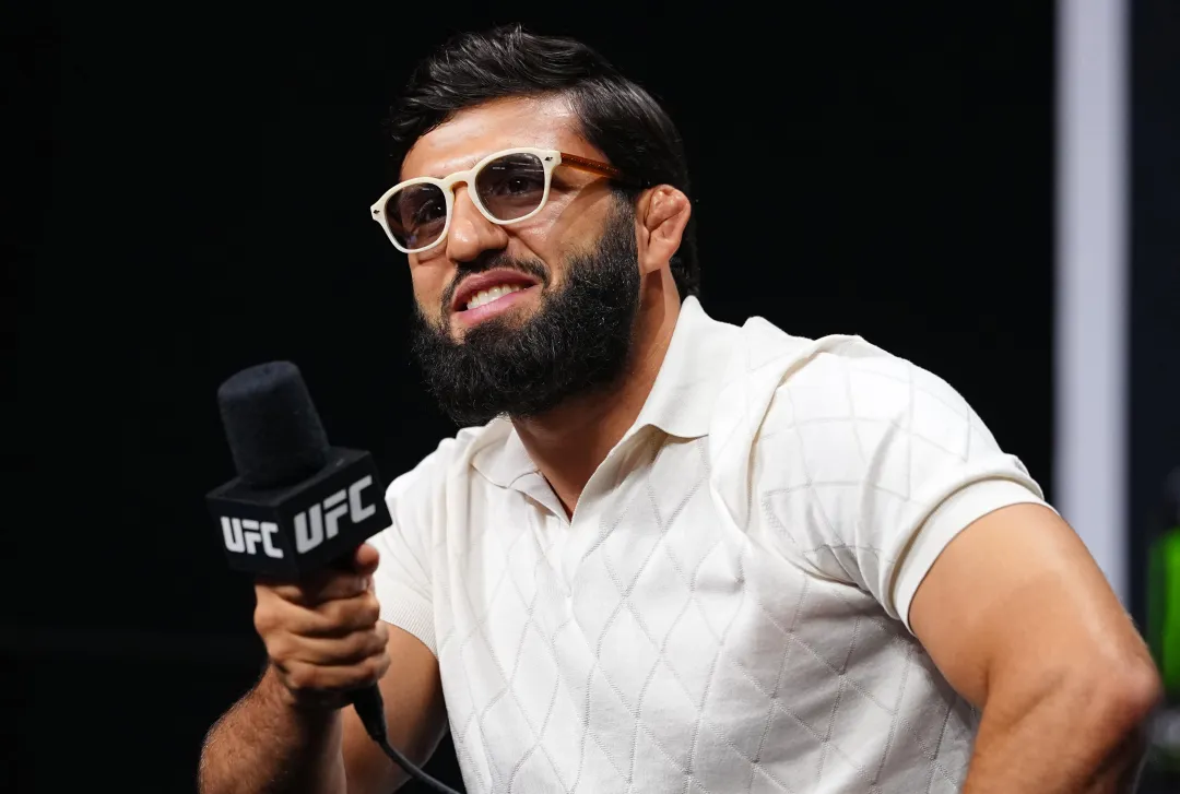 Arman Tsarukyan este convins că o înțelegere verbală îi garantează meciul pentru titlu dacă învinge la UFC 331